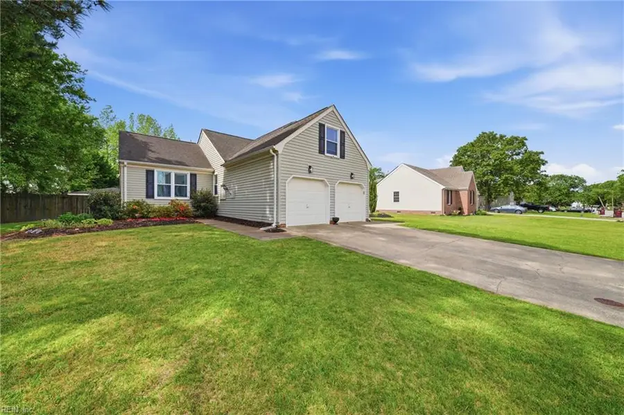 625 Marston Drive, Chesapeake, VA 23322 - #2
