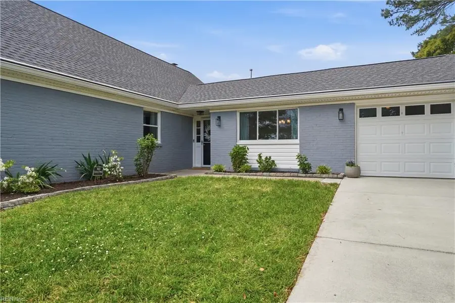 813 Aqueduct Court, Virginia Beach, VA 23464 - #2