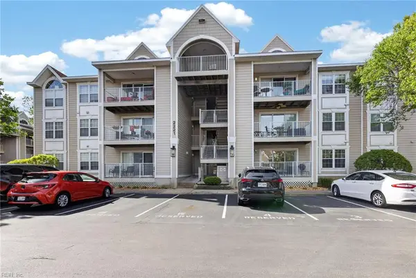 2221 Lesner Crescent #101, Virginia Beach, VA 23451