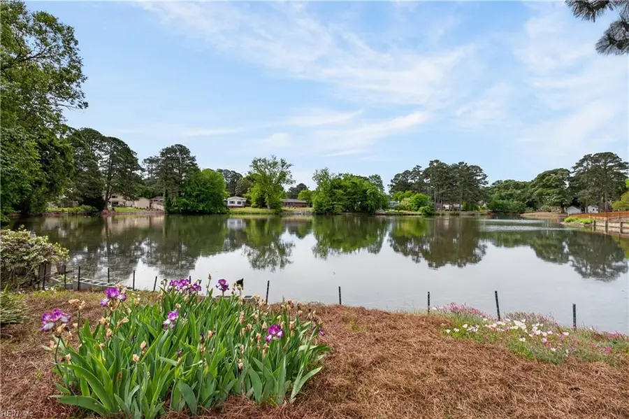 5204 Lake Circle, Portsmouth, VA 23703 - #2