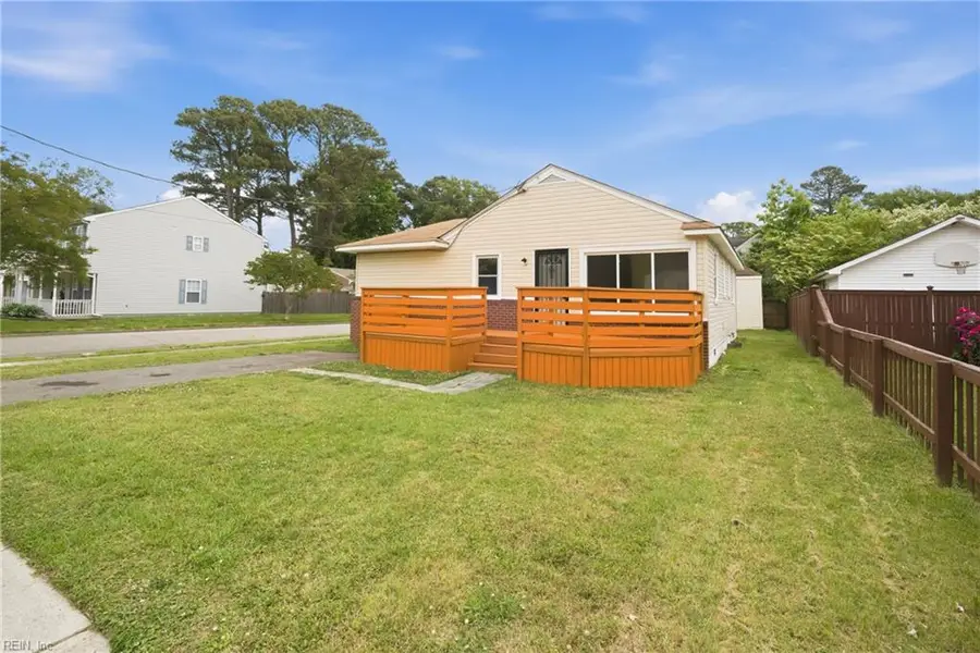 1120 Clarence Street, Norfolk, VA 23502 - #3