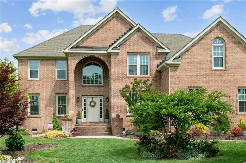 800 Wakedale Arch, Chesapeake, VA 23322 - #1