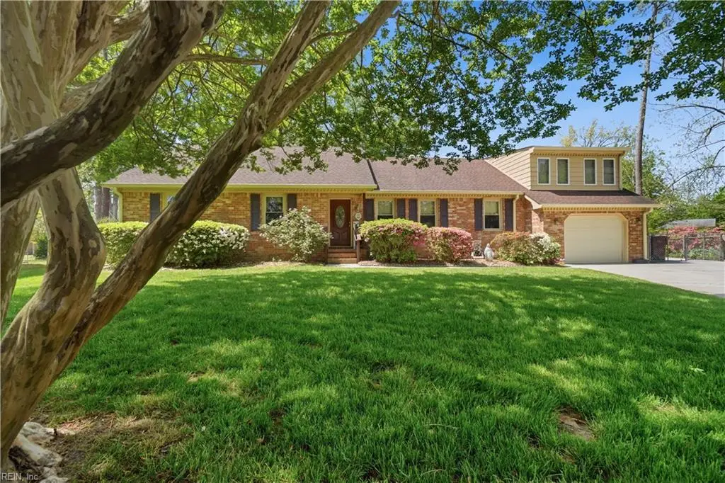 305 Plummer Drive, Chesapeake, VA 23323 - #1