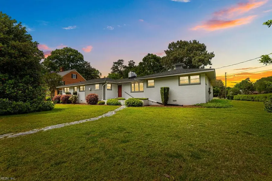 102 Irving Street, Franklin, VA 23851 - #3