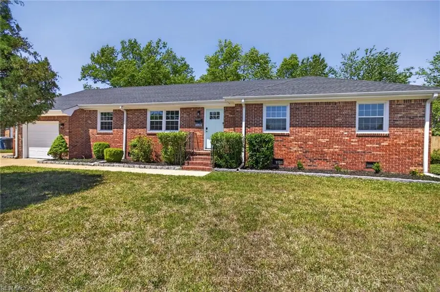 3424 Plum Crescent, Virginia Beach, VA 23453 - #3