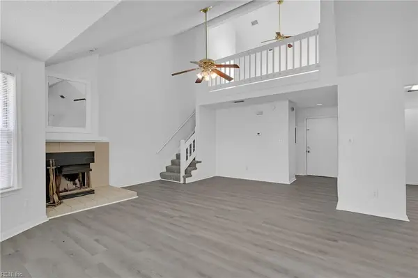 517 Mary Roberts Lane, Newport News, VA 23608