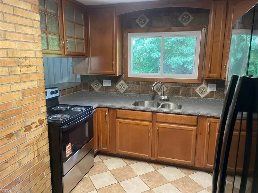 301 Woodroof Road, Newport News, VA 23606 - #2