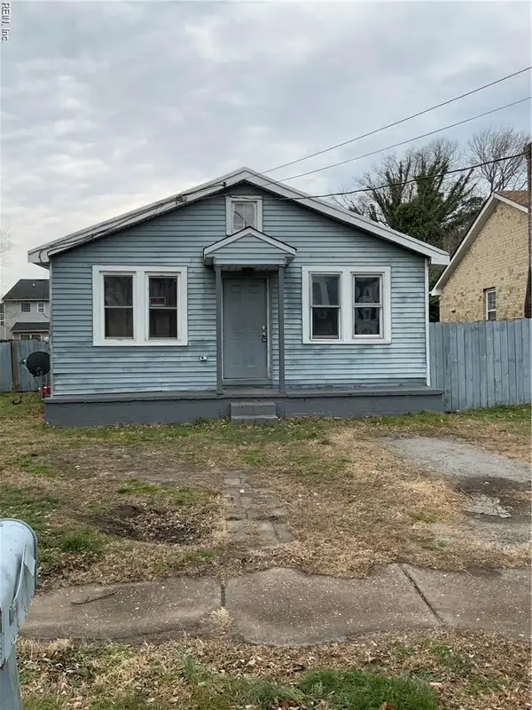 7417 Evelyn T Butts Avenue, Norfolk, VA 23513