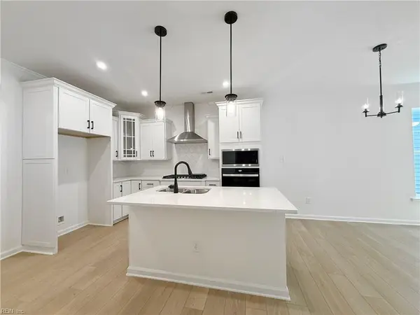 1537 Waltham Lane, Newport News, VA 23608