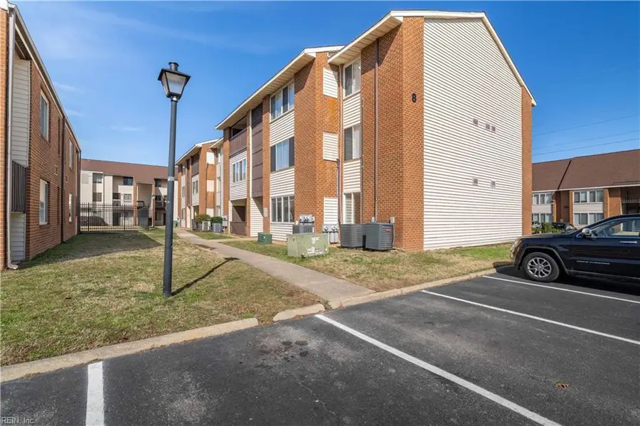 224 Pacific Drive #8, Hampton, VA 23666 - #3