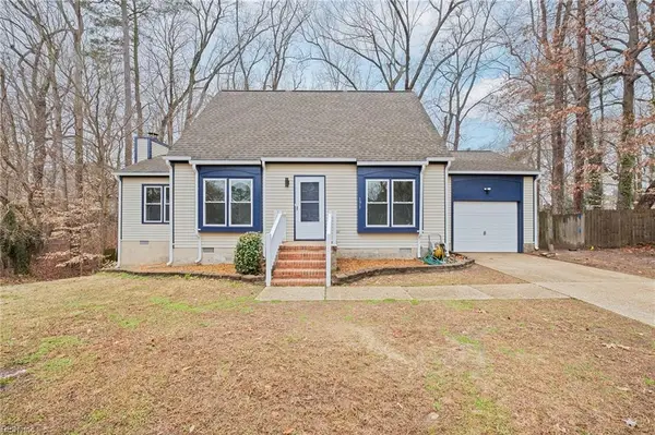 171 King Richard Place, Newport News, VA 23602