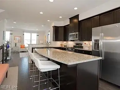 655 Mill Creek Parkway, Chesapeake, VA 23323