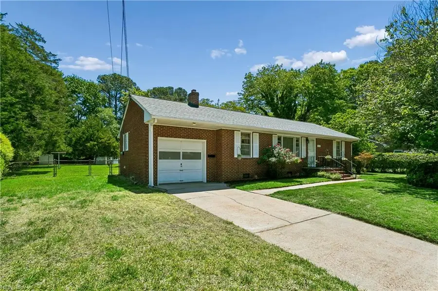 108 Hermitage Road, Newport News, VA 23606 - #2