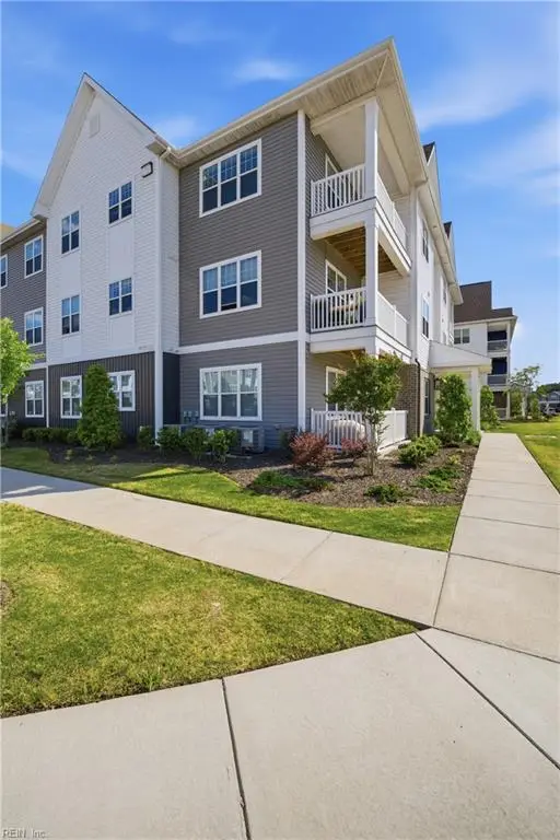 1733 Dromolin Drive #304, Virginia Beach, VA 23456 - #2