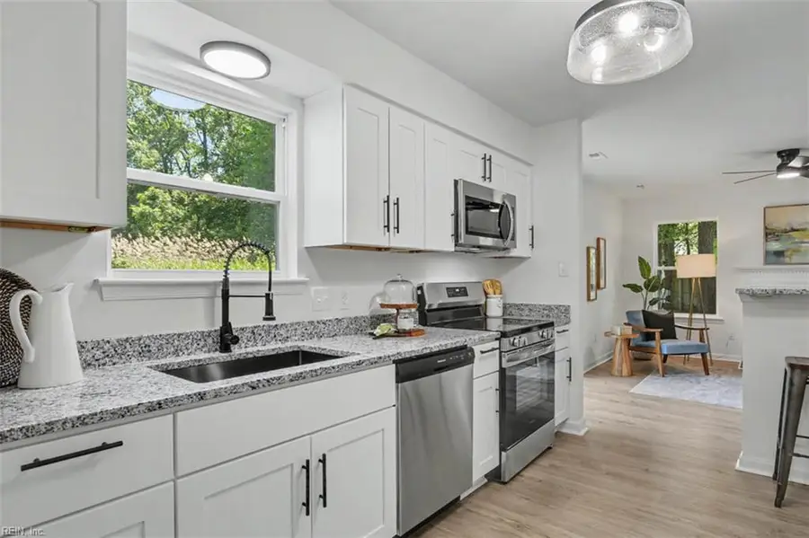 12 Alton Court, Hampton, VA 23669 - #3