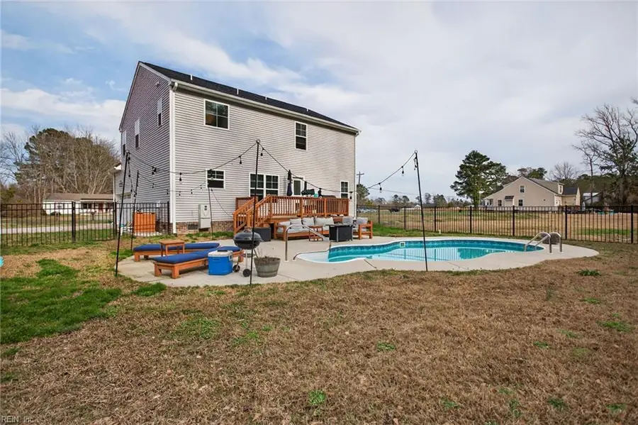 6501 Leafwood Road, Suffolk, VA 23437 - #2