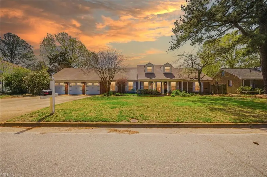 2605 Admiral Drive, Virginia Beach, VA 23451 - #2