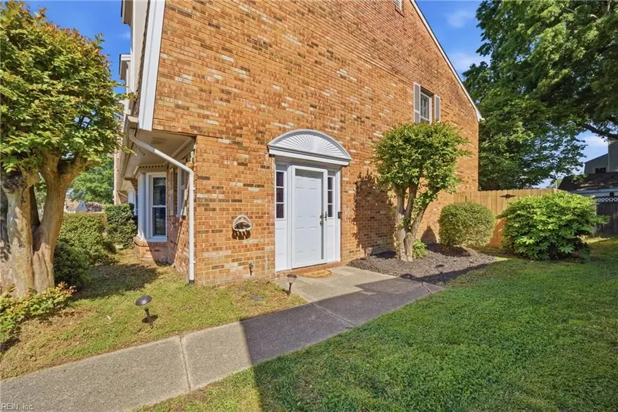 543 Biltmore Drive, Virginia Beach, VA 23454 - #2