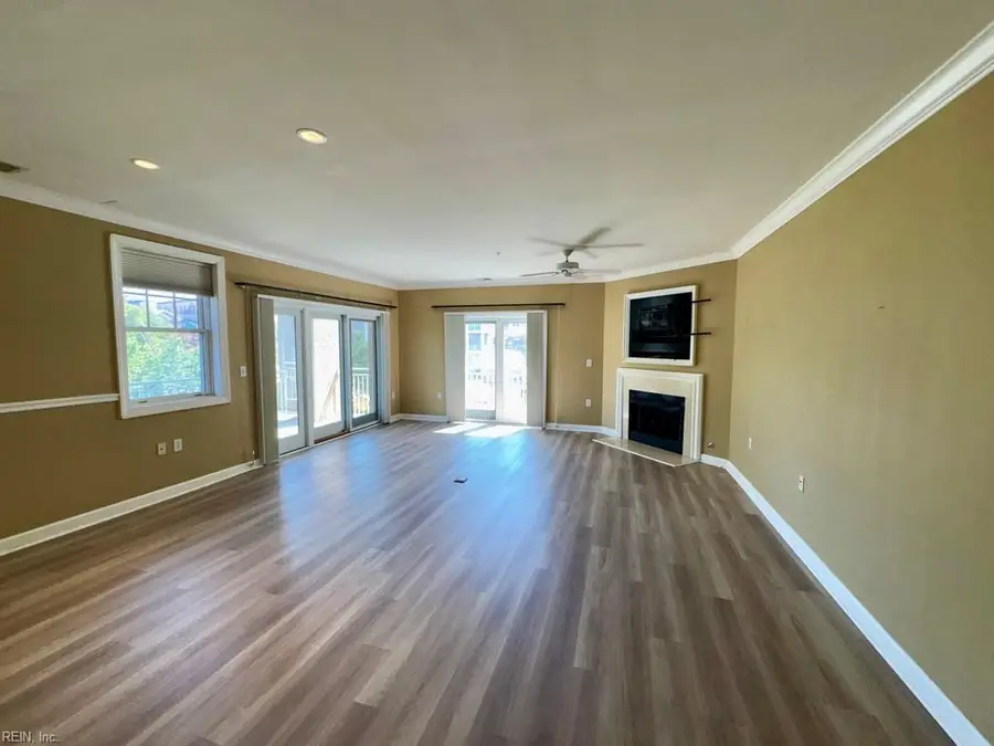 301 Brooke Avenue #105, Norfolk, VA 23510 - #2