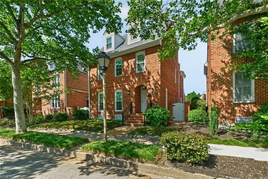 322 W Olney Road, Norfolk, VA 23507 - #2