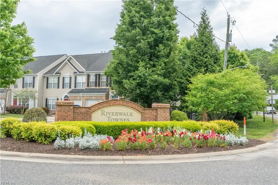 206 Ashton Drive, Yorktown, VA 23690 - #2