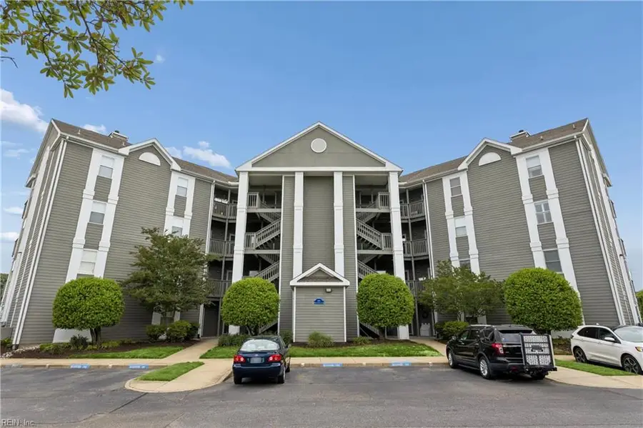 1024 Porte Harbour Arch #302, Hampton, VA 23664 - #2