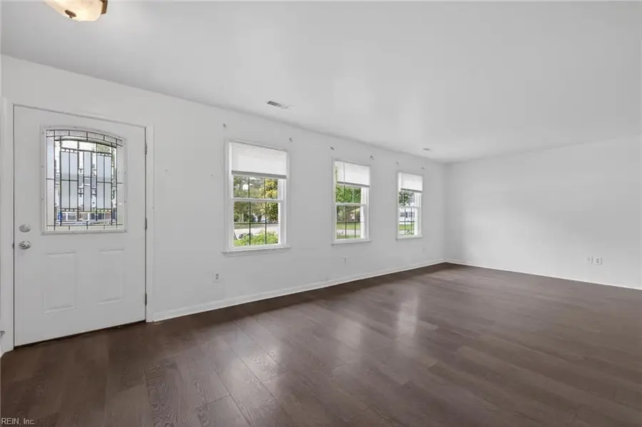 419 Durham Street, Hampton, VA 23669 - #3
