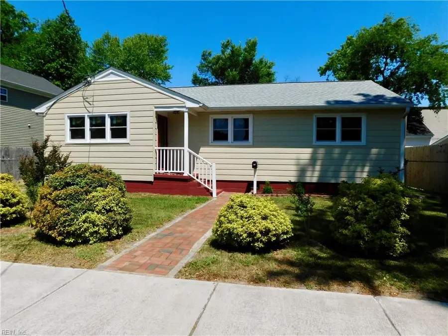 810 W 34th Street, Norfolk, VA 23508 - #2
