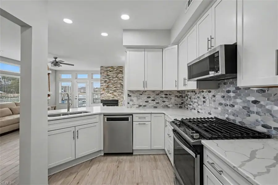 1040 Porte Harbour Arch, Hampton, VA 23664 - #3