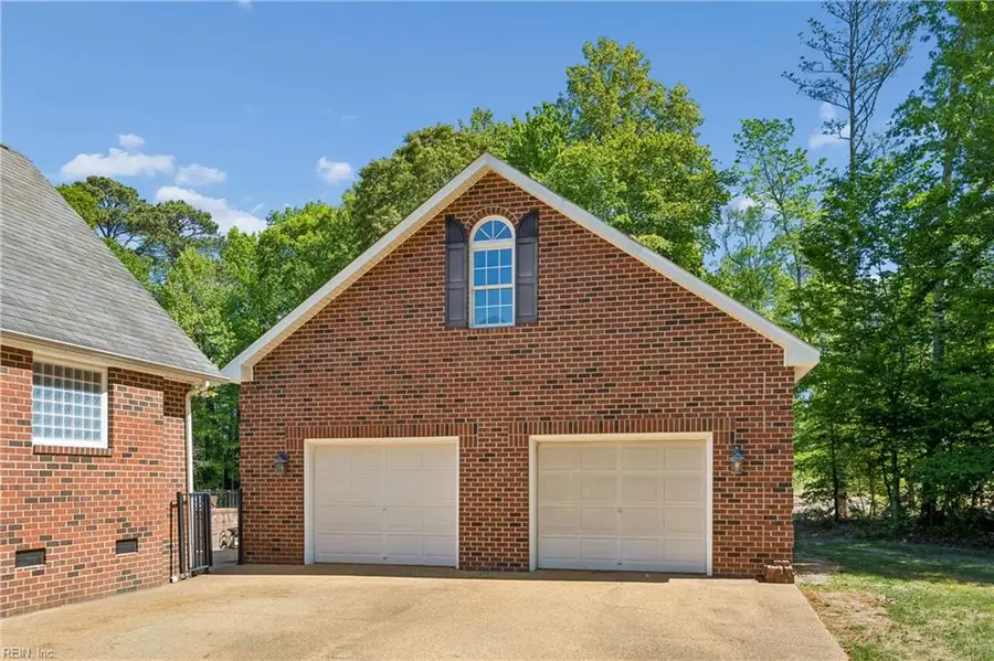 4202 Hall Oaks Drive, Gloucester, VA 23061 - #3