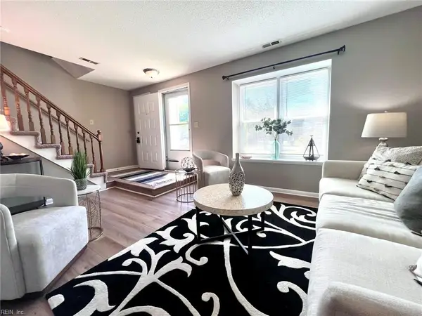 1421 Oak Knoll Court, Virginia Beach, VA 23464