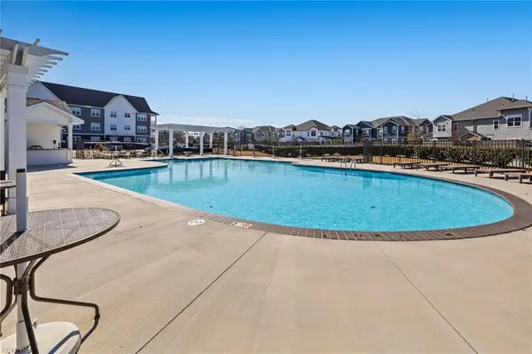 1725 Dromolin Drive #105, Virginia Beach, VA 23456
