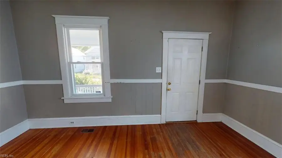 250 Lee Street, Hampton, VA 23669 - #2