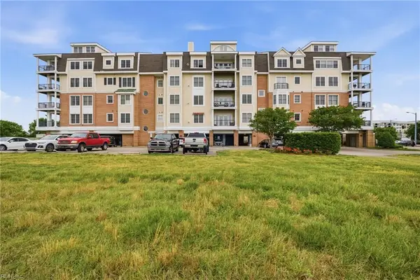 2950 Baltic Avenue #502, Virginia Beach, VA 23451