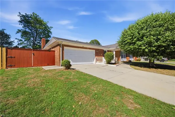 969 Earl Of Essex Arch, Virginia Beach, VA 23454