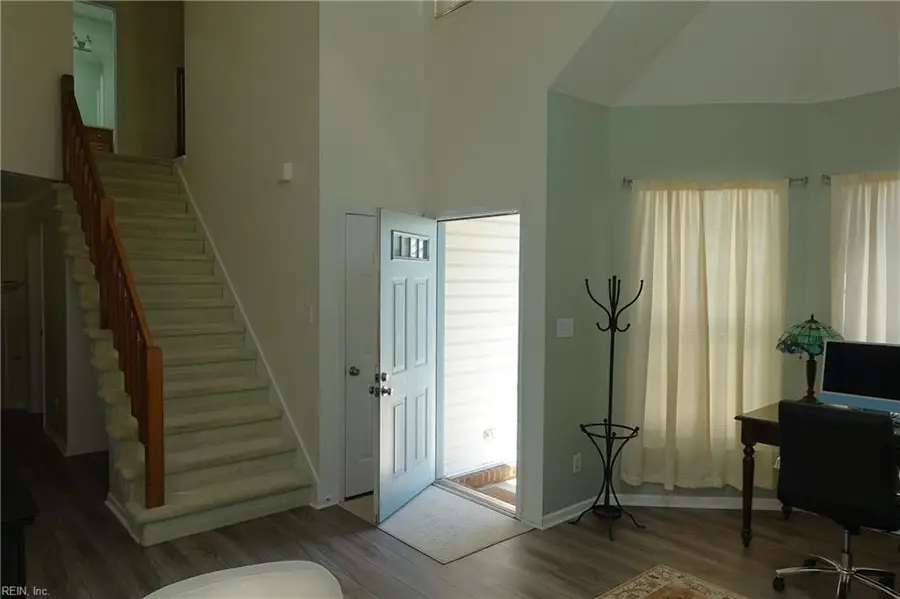 102 Crimson Court, Yorktown, VA 23693 - #2