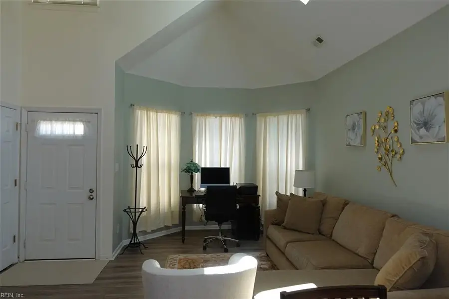 102 Crimson Court, Yorktown, VA 23693 - #3