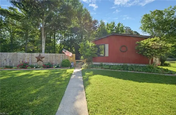 1077 Sandy Narrows Court, Virginia Beach, VA 23454