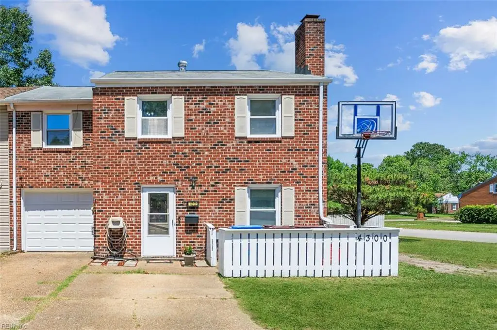 4300 Midhurst Lane, Chesapeake, VA 23321 - #1