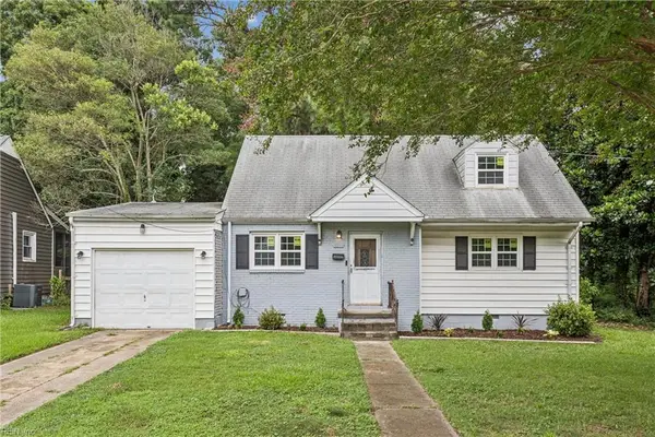 8272 Fernwood Drive, Norfolk, VA 23518