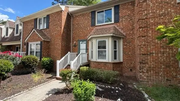 328 Faire Chase Drive, Chesapeake, VA 23322