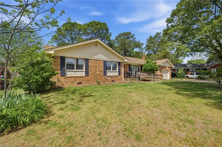 105 Conference Court, Virginia Beach, VA 23462 - #2
