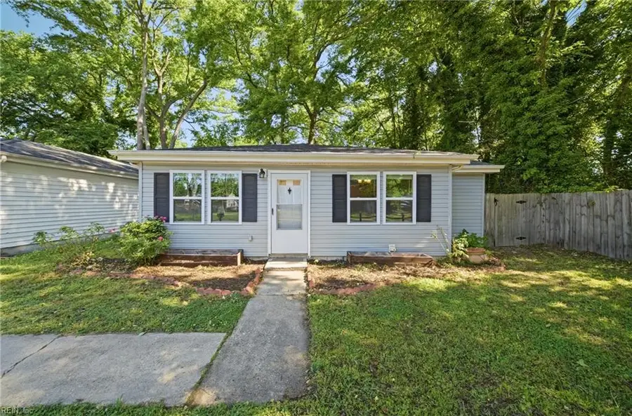 1026 Avenue H, Norfolk, VA 23513 - #2