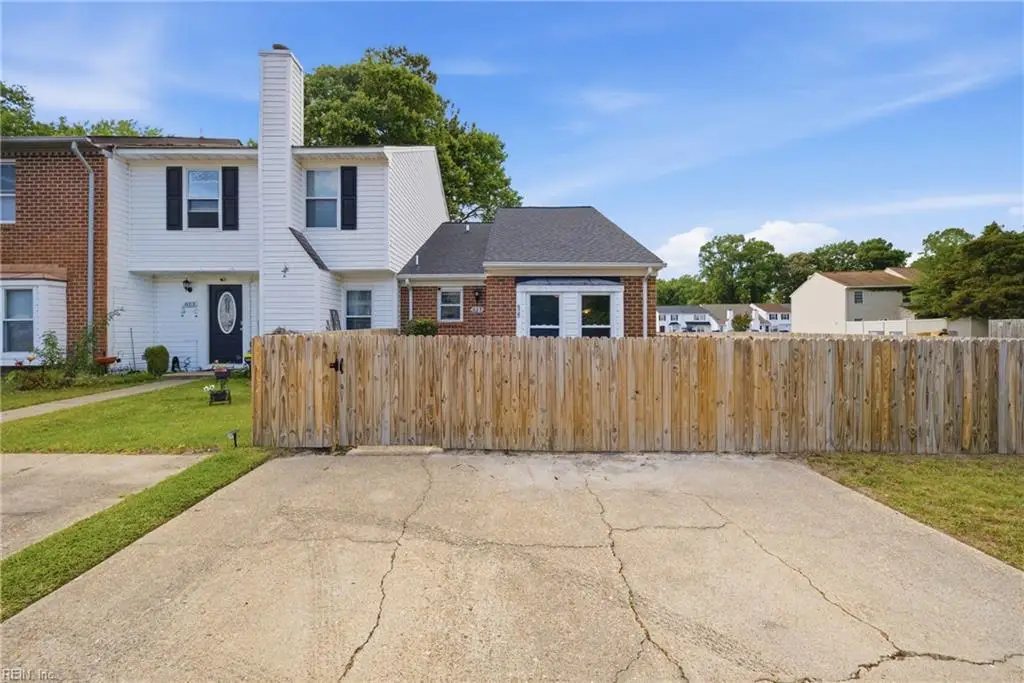 625 Cedar Springs Ct, Virginia Beach, VA 23462 - #1