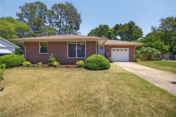 208 Edgewood Drive, Smithfield, VA 23430