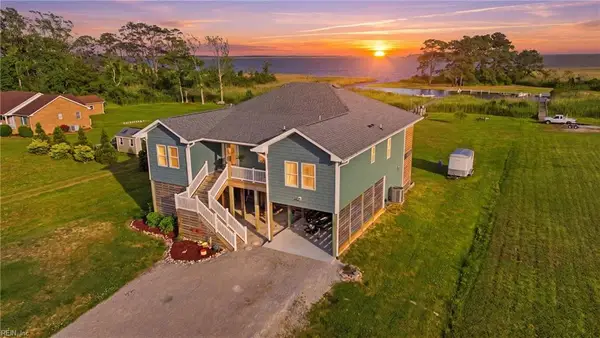 105 Knotts Landing Lane, Knotts Island, NC 27950