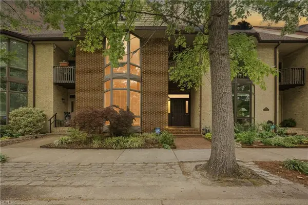 1213 Botetourt Gardens, Norfolk, VA 23517