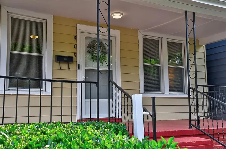 909 E 29th Street, Norfolk, VA 23504 - #3