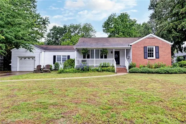 15 Rutledge Road, Newport News, VA 23601