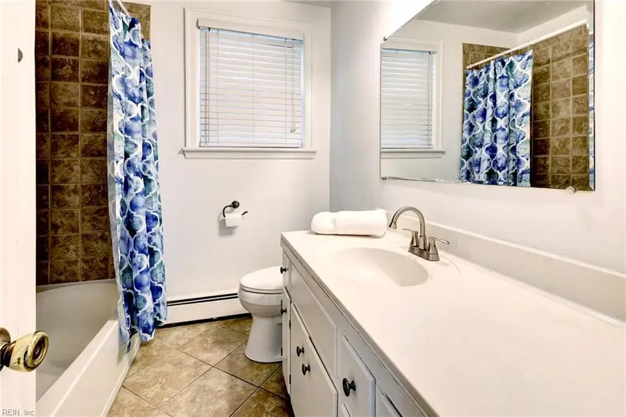 15 Rutledge Road, Newport News, VA 23601 - #3